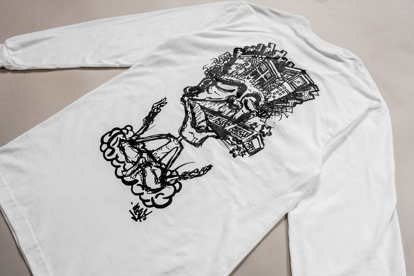 Train Of Thought Long Sleeve | White