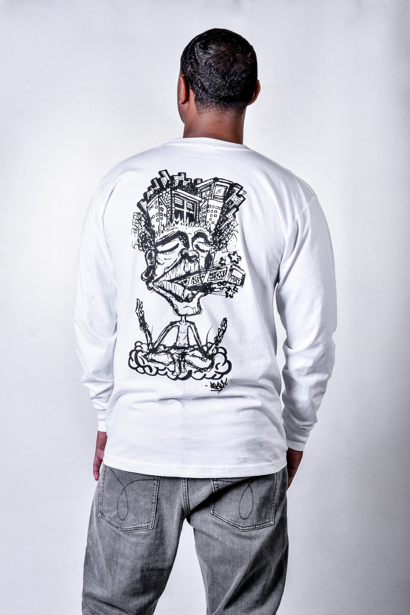 Train Of Thought Long Sleeve | White